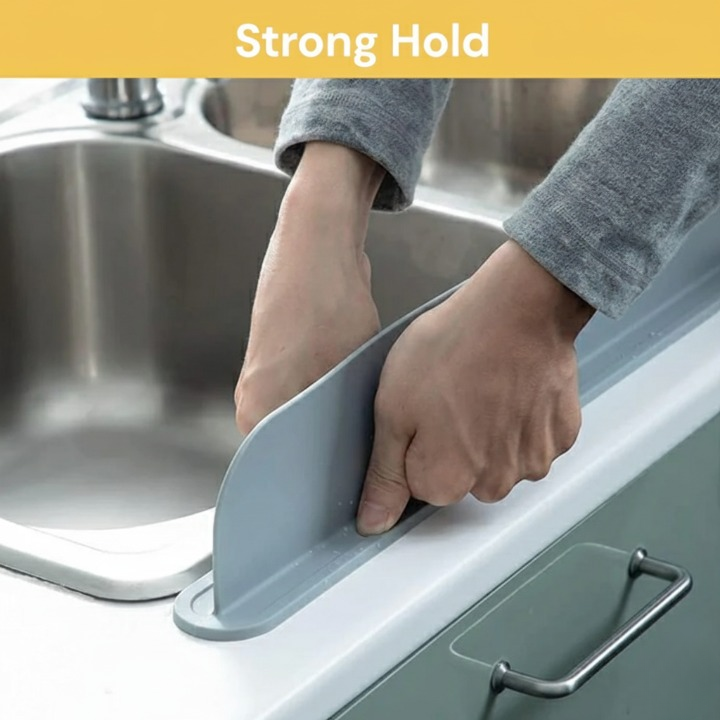 Silicone Sink Splash Guard With Suction For Kitchen And Bathroom – Flexible Water Splash Stopper For Faucets, Countertops And Daily Cleaning Protection (Random Color)